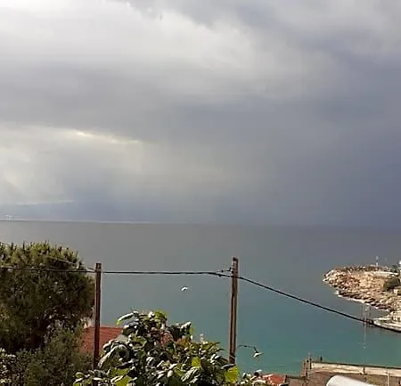فندق Athanasia